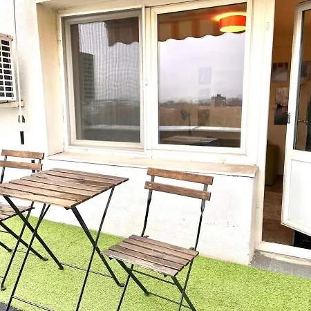 Apartment Panoramic Lil' Paris Bucharest